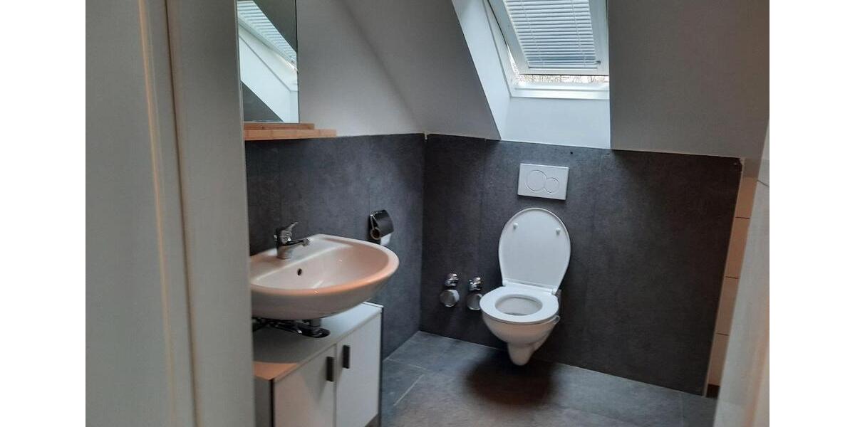 Dachgeschoßwohnung Langenselbold - 3 Zimmer, 72 m&sup2;, 780&euro; | Angebot:25922276