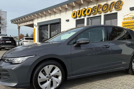 VW Golf 7.900 km 27.585 &euro; Großostheim 63762