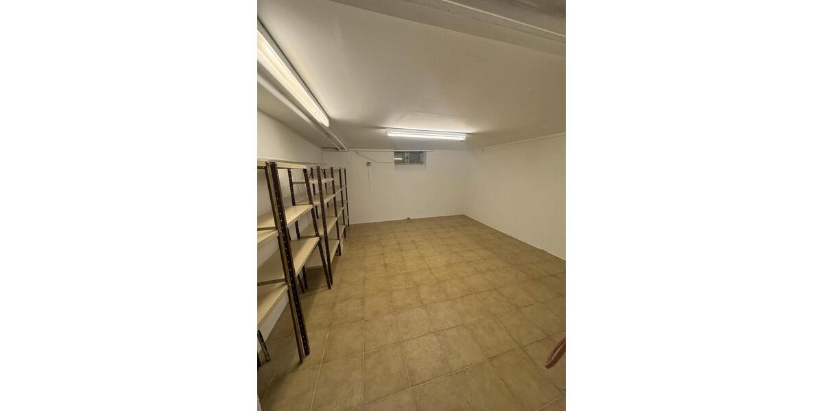 Reihenhaus Frankfurt am Main Mitte-West - 3 Zimmer, 82 m&sup2;, 1.600&euro; | Angebot:25514699