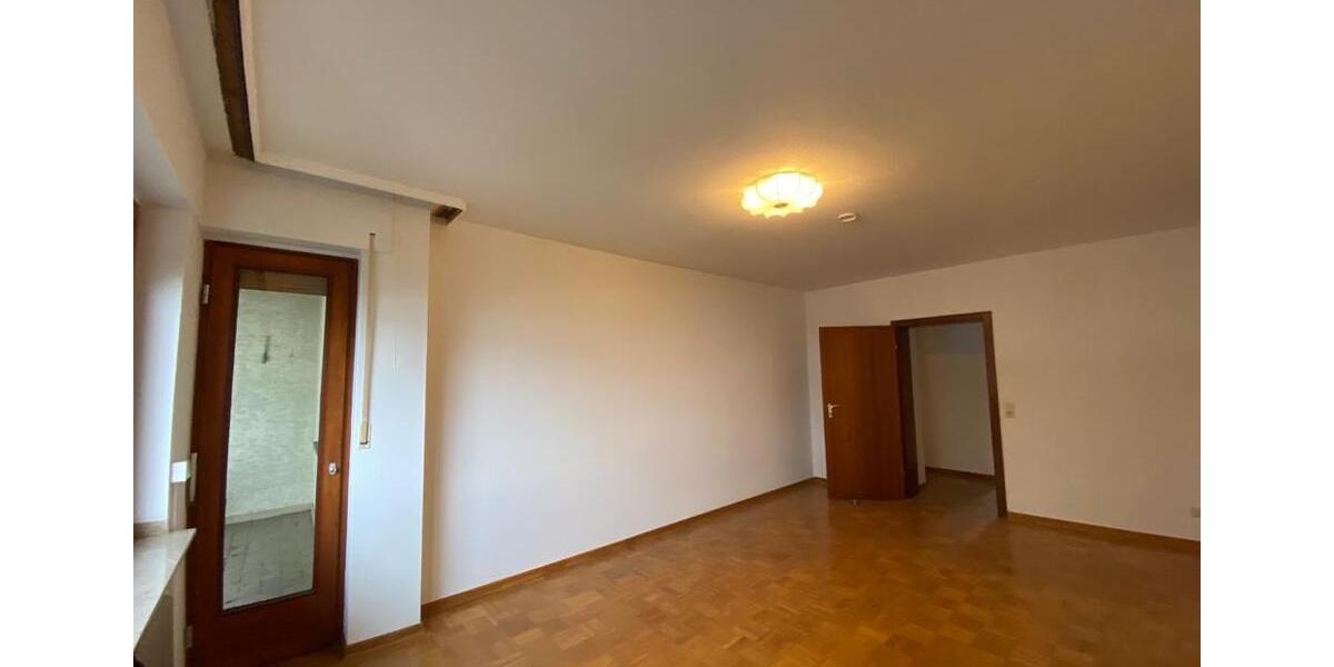 Einfamilienhaus Eschborn - 5 Zimmer, 153 m&sup2;, 2.200&euro; | Angebot:27684763