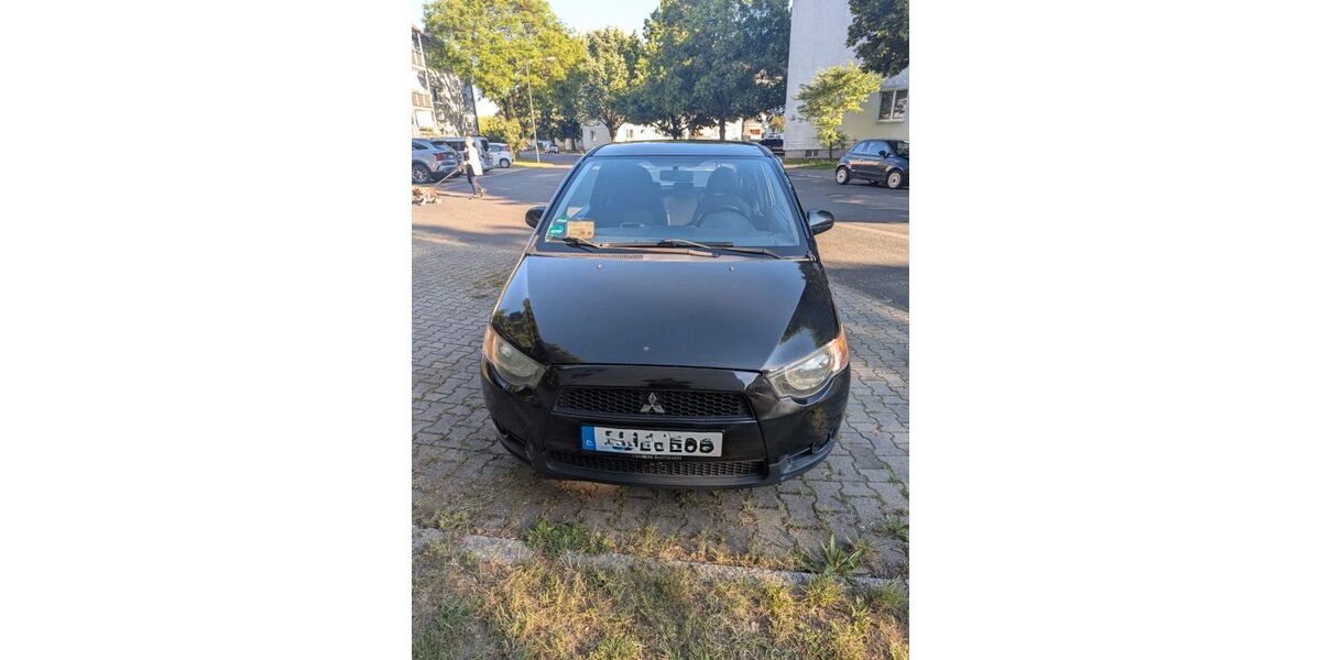 Mitsubishi Colt 116.000 km 2.300 &euro; Frankfurt am Main 60431