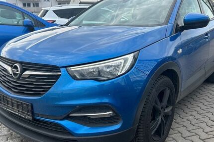 Opel Grandland (X) 102.000 km 8.900 &euro; Büdingen 63654