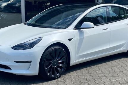 Tesla Model 3 43.405 km 31.450 &euro; Dieburg 64807