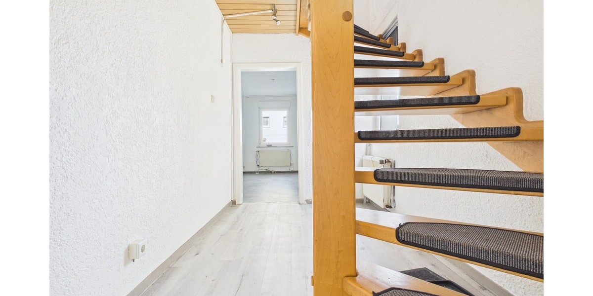 Doppelhaushälfte mit Garten und Nebengebäude – flexibel nutzbar für Familien - Doppelhaushälfte Rodgau | Angebot:25853370