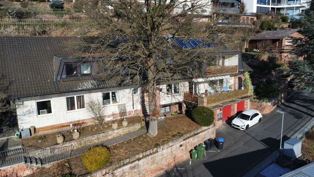 Einfamilienhaus Büdingen - 12 Zimmer, 480 m&sup2;, 1.250.000&euro; | Angebot:24720005