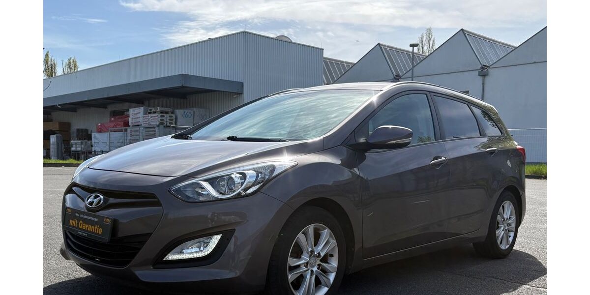 Hyundai i30 83.000 km 7.990 &euro; Frankfurt 60386