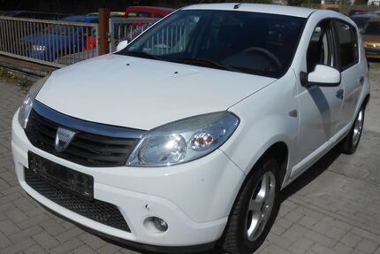 Dacia Sandero 139.857 km 1.989 &euro; Wöllstadt 61206