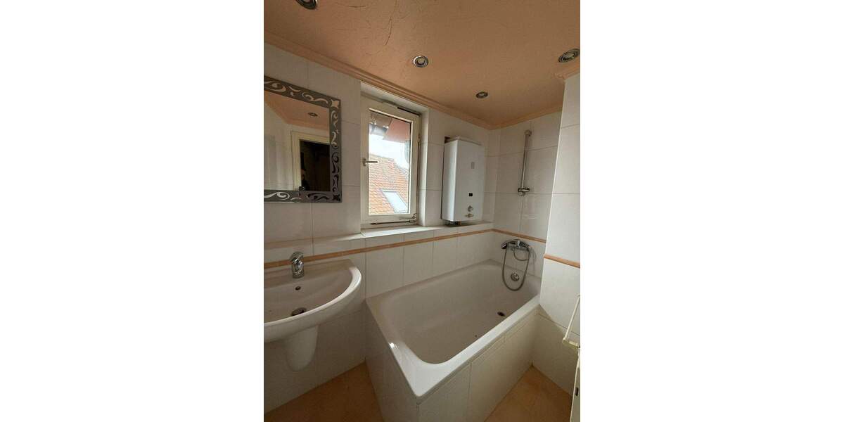 Einfamilienhaus Gelnhausen - 6 Zimmer, 125 m&sup2;, 115.000&euro; | Angebot:25685342