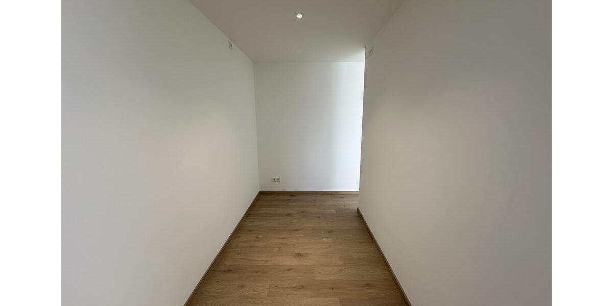 Erdgeschoßwohnung Karben - 3 Zimmer, 161 m&sup2;, 1.935&euro; | Angebot:25384232