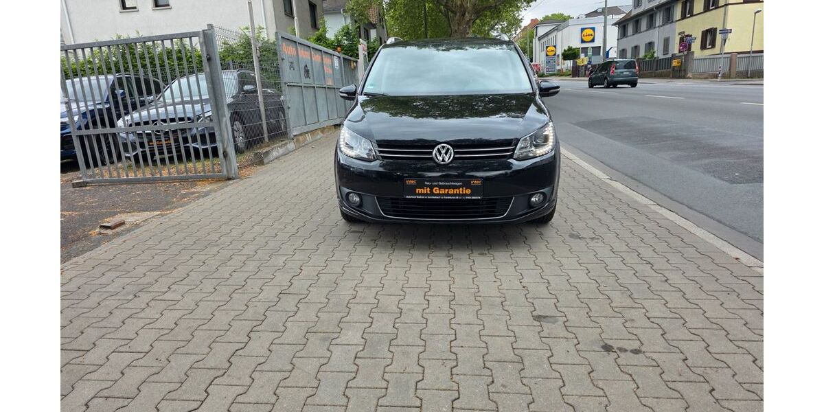 VW Touran 166.000 km 11.450 &euro; Offenbach 63071
