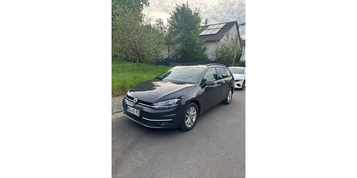 VW Golf 198.000 km 10.700 &euro; Maintal 63477