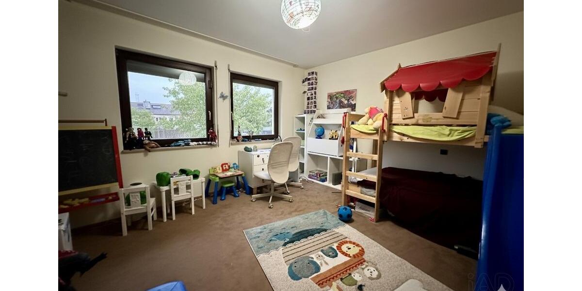 Erdgeschoßwohnung Frankfurt am Main Bergen-Enkheim - 4 Zimmer, 152 m&sup2;, 1.980&euro; | Angebot:23398170