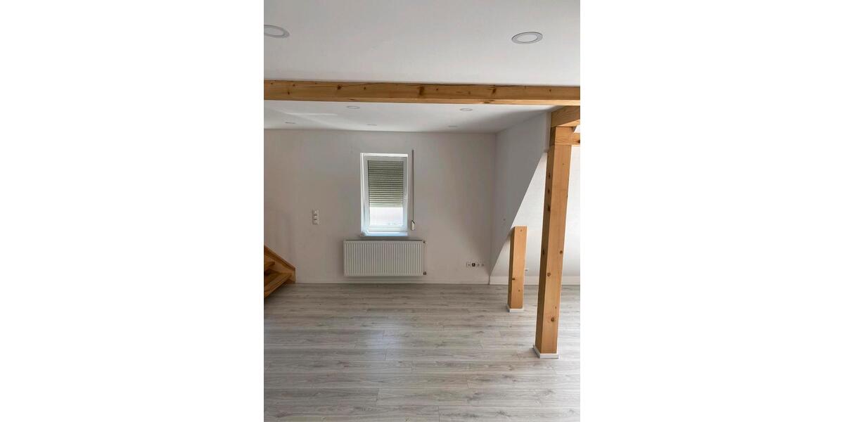 Etagenwohnung Niederdorfelden - 3 Zimmer, 80 m&sup2;, 1.200&euro; | Angebot:26045054