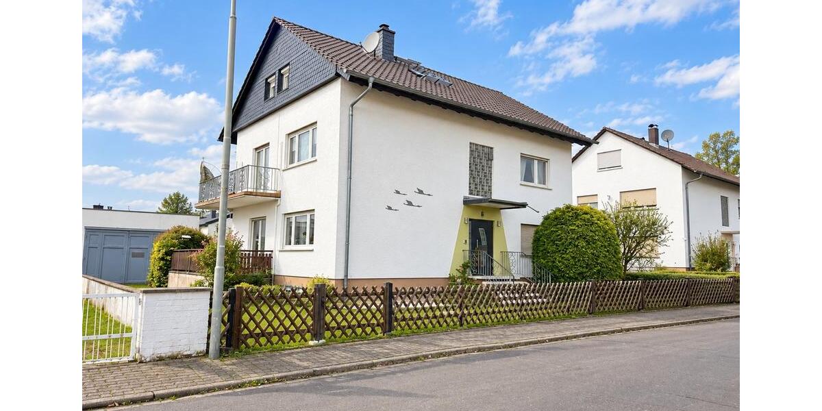 Mehrfamilienhaus, Wohnhaus Limeshain - 8 Zimmer, 236 m&sup2;, 5.000&euro; | Angebot:27620683