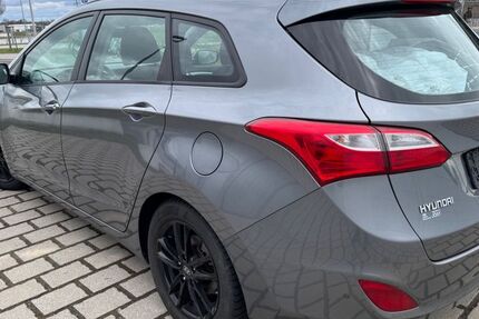 Hyundai i30 105.000 km 8.200 &euro; Friedrichsdorf bei Frankfurt Main 61381
