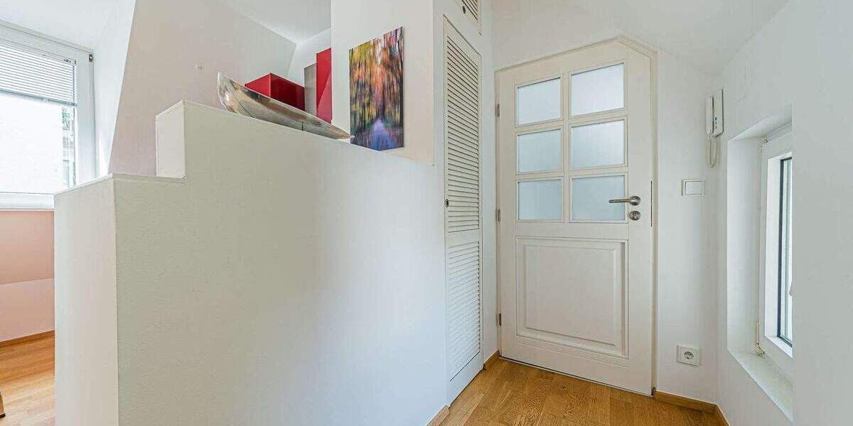 Etagenwohnung Frankfurt am Main Ostend - 2 Zimmer, 42 m&sup2;, 1.590&euro; | Angebot:25661922