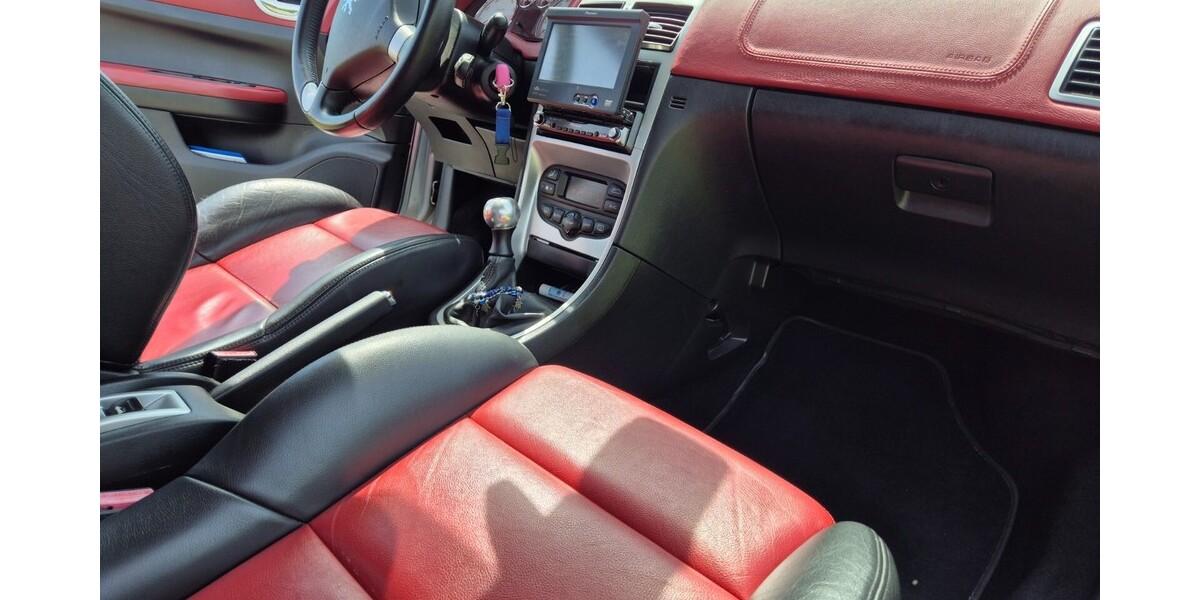 Peugeot 307 CC 220.000 km 2.850 &euro; Nidderau 61130