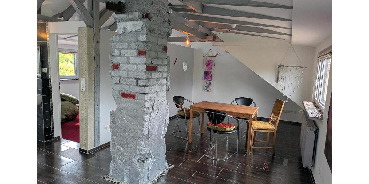 Dachgeschoßwohnung Bad Homburg vor der Höhe Gonzenheim - 2 Zimmer, 52 m&sup2;, 1.250&euro; | Angebot:25885795