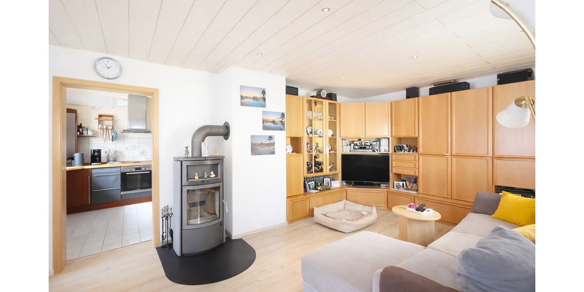 Bad Vilbel: Gepflegtes Stadthaus mit viel Platz! - Einfamilienhaus Bad Vilbel | Angebot:26421517