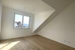Dachgeschoßwohnung Frankfurt am Main Bergen-Enkheim - 3 Zimmer, 123 m&sup2;, 2.490&euro; | Angebot:25991775