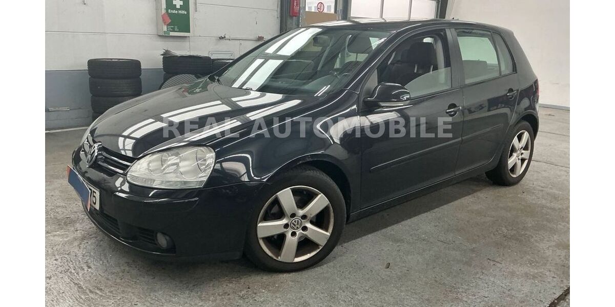 VW Golf 120.000 km 5.900 &euro; Frankfurt am Main 65933