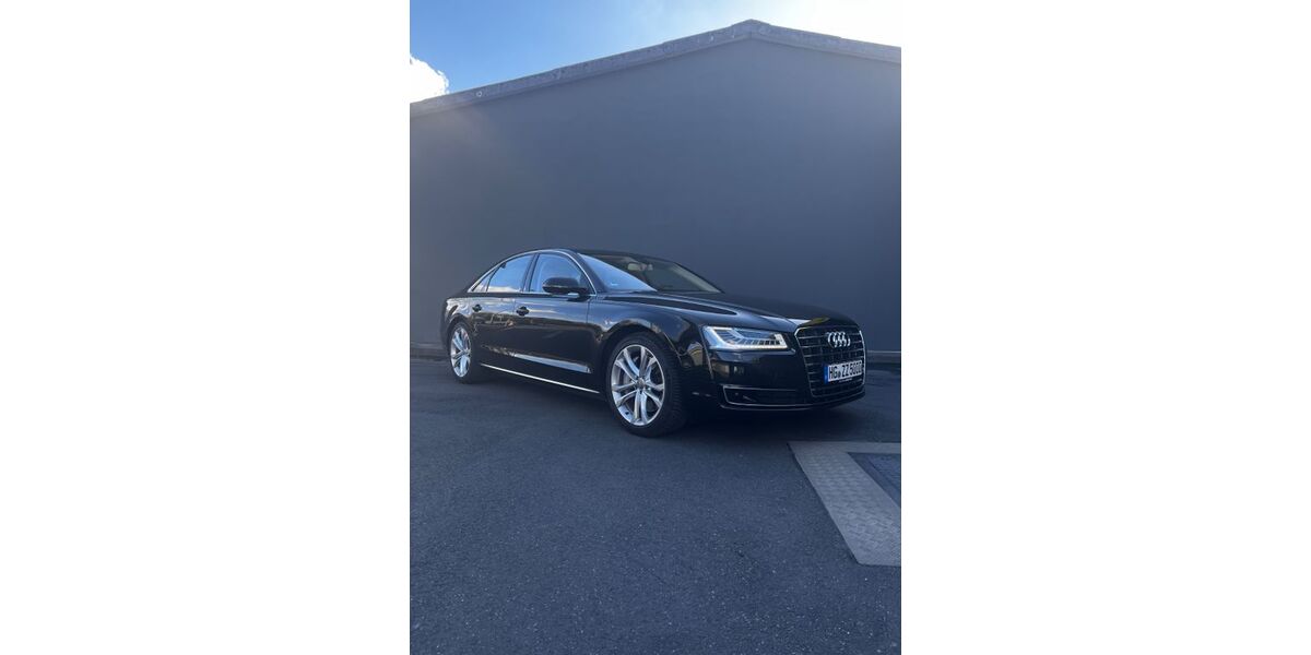 Audi A8 143.000 km 27.000 &euro; Oberursel 61440
