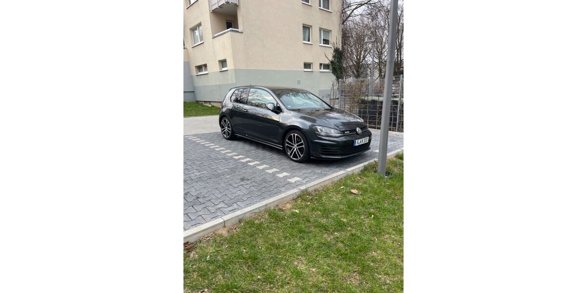 VW Golf 213.124 km 10.150 &euro; Frankfurt am Main 60389