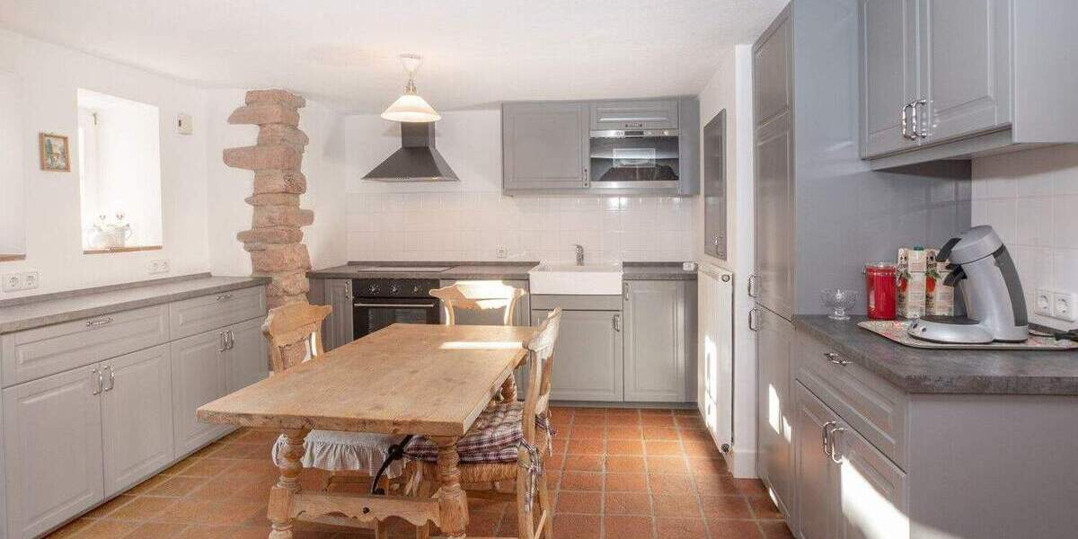 Einfamilienhaus Dietzenbach - 8 Zimmer, 404 m&sup2;, 1.100.000&euro; | Angebot:25689000