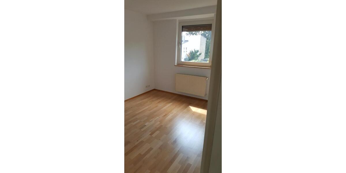 Doppelhaushälfte Frankfurt am Main Sachsenhausen - 4 Zimmer, 102 m&sup2;, 500.000&euro; | Angebot:26165113