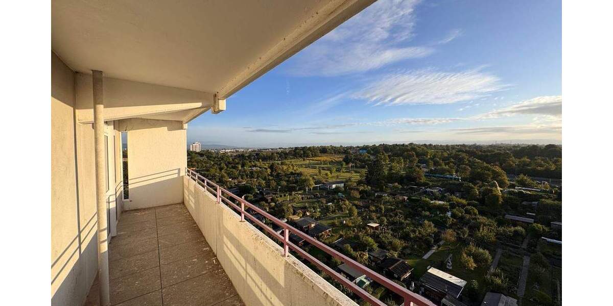 Etagenwohnung Frankfurt am Main Preungesheim - 4 Zimmer, 132 m&sup2;, 1.824&euro; | Angebot:25690822