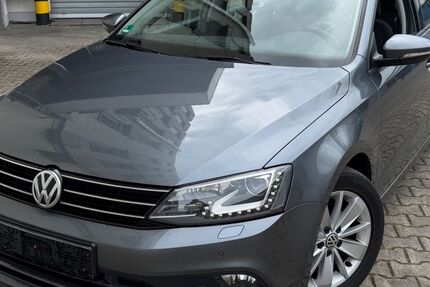 VW Jetta 238.000 km 8.333 &euro; Frankfurt am Main 65933
