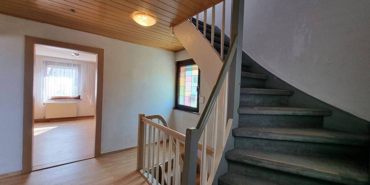 Doppelhaushälfte Friedberg Bruchenbrücken - 7 Zimmer, 137 m&sup2;, 299.000&euro; | Angebot:25940222