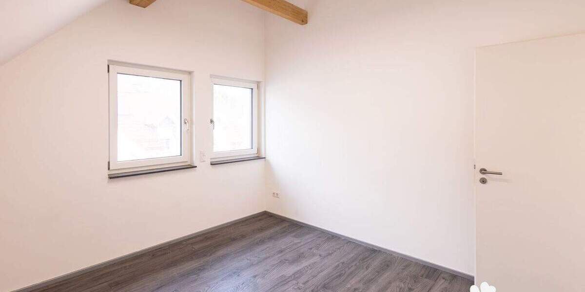 Mehrfamilienhaus, Wohnhaus Haibach Grünmorsbach - 8 Zimmer, 218 m&sup2;, 595.000&euro; | Angebot:25693779