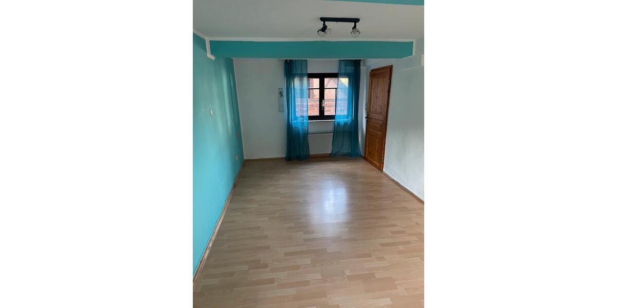 Einfamilienhaus Ortenberg - 7 Zimmer, 180 m&sup2;, 280.000&euro; | Angebot:25936656