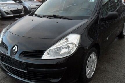 Renault Clio 195.456 km 1.999 &euro; Langenselbold 63505