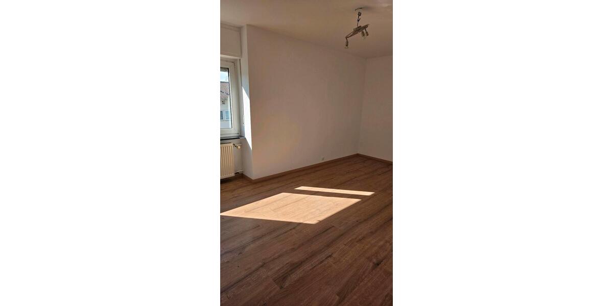 Etagenwohnung Frankfurt am Main Niederrad - 3 Zimmer, 100 m&sup2;, 1.580&euro; | Angebot:27618641