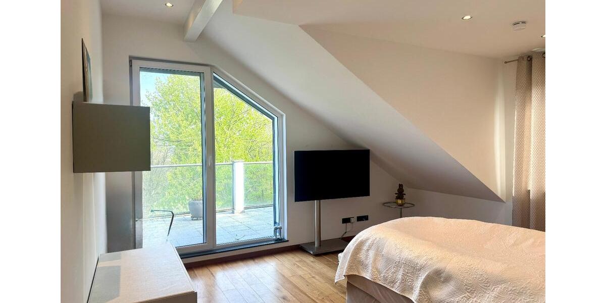 Dachgeschoßwohnung Bad Vilbel - 3 Zimmer, 144 m&sup2;, 830.000&euro; | Angebot:26864566