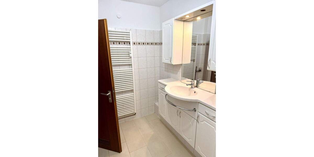 Etagenwohnung Frankfurt Eschersheim - 2 Zimmer, 71 m&sup2;, 339.000&euro; | Angebot:25744681