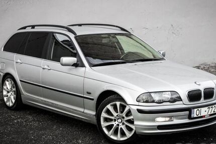 BMW 330 330.000 km 3.000 &euro; Offenbach 63069