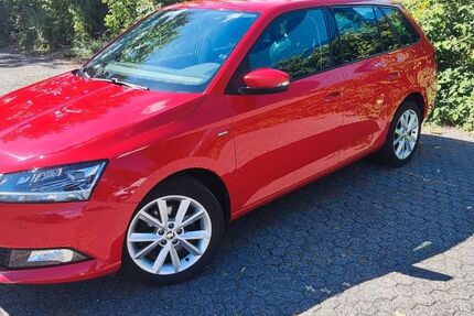 Skoda Fabia 108.800 km 12.300 &euro; Bad Vilbel 61118