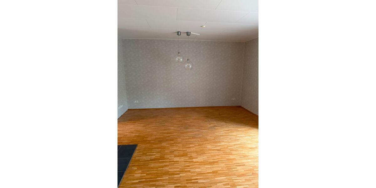 Reihenhaus Frankfurt am Main Nord-Ost - 5 Zimmer, 120 m&sup2;, 550.000&euro; | Angebot:27209652