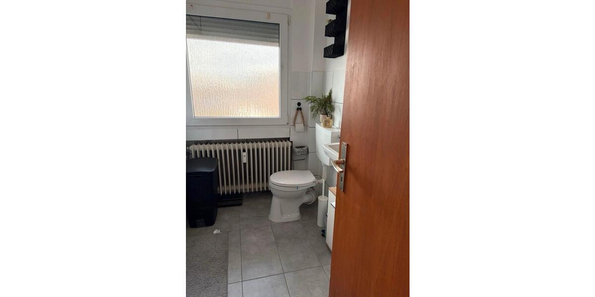 Etagenwohnung Großkrotzenburg - 3 Zimmer, 82 m&sup2;, 1.200&euro; | Angebot:25161506