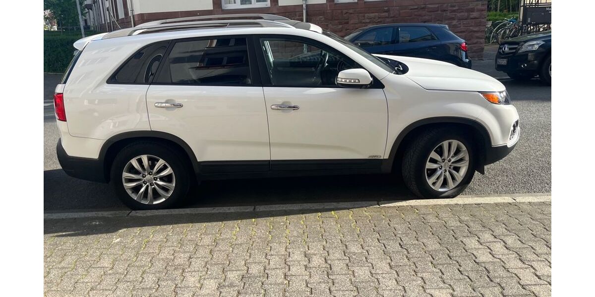 Kia Sorento 185.000 km 6.999 &euro; Frankfurt 60313