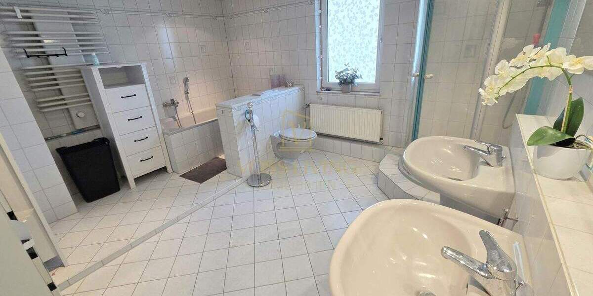 Einfamilienhaus Karben Rendel - 1 Zimmer, 266 m&sup2;, 489.000&euro; | Angebot:25689260