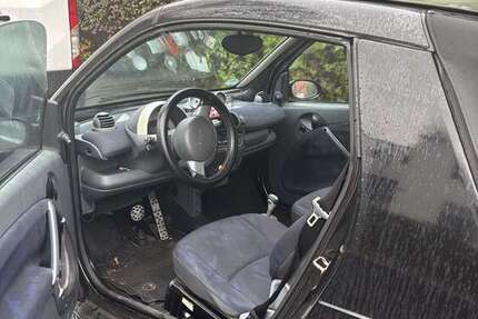 Smart forTwo 104.215 km 650 &euro; Frankfurt am Main 60439