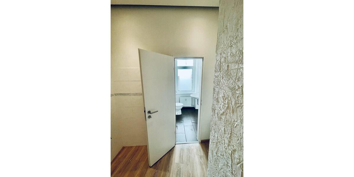 Hochparterre Offenbach am Main - 1 Zimmer, 20 m&sup2;, 115.000&euro; | Angebot:25883342