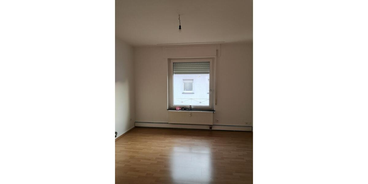 Etagenwohnung Dreieich - 3 Zimmer, 80 m&sup2;, 1.200&euro; | Angebot:25907774