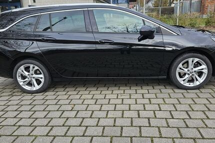 Opel Astra 111.000 km 9.950 &euro; Karben 61184