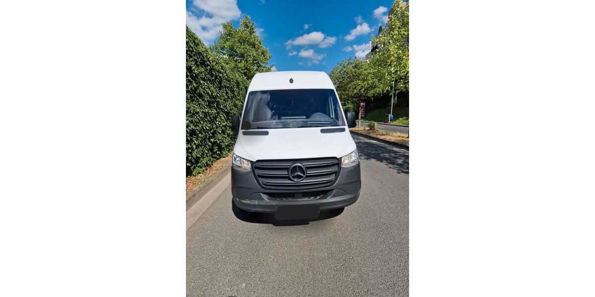 Mercedes-Benz Sprinter 318.000 km 11.999 &euro; Frankfurt am main 60488