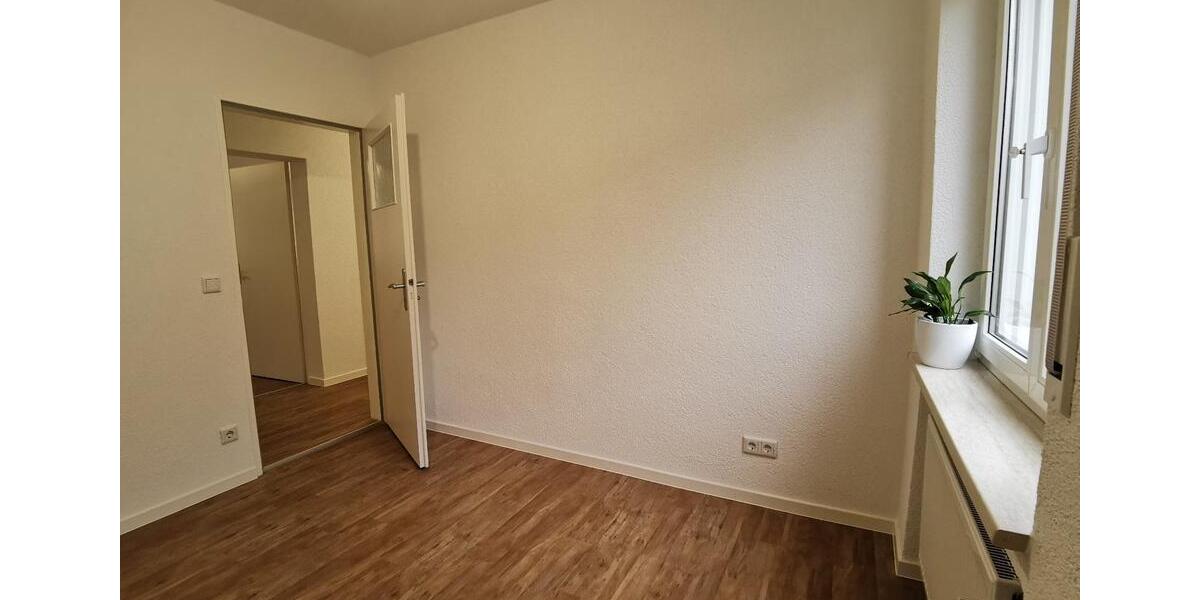 Hochparterre Frankfurt am Main Unterliederbach - 3 Zimmer, 69 m&sup2;, 1.200&euro; | Angebot:25908617